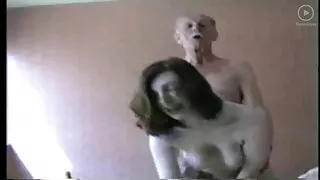 দাড়িওয়ালা হুসি জেড ...