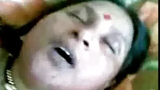 যুবতী স্ত্রী গিশা ফো ...
