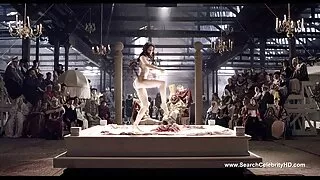 দুষ্টু তরুণ কুক্কুট  ...